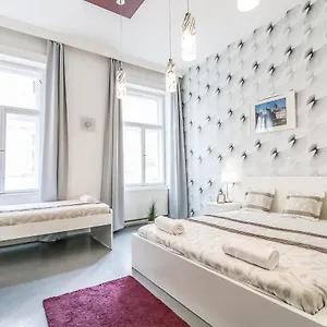 hotellátogatás