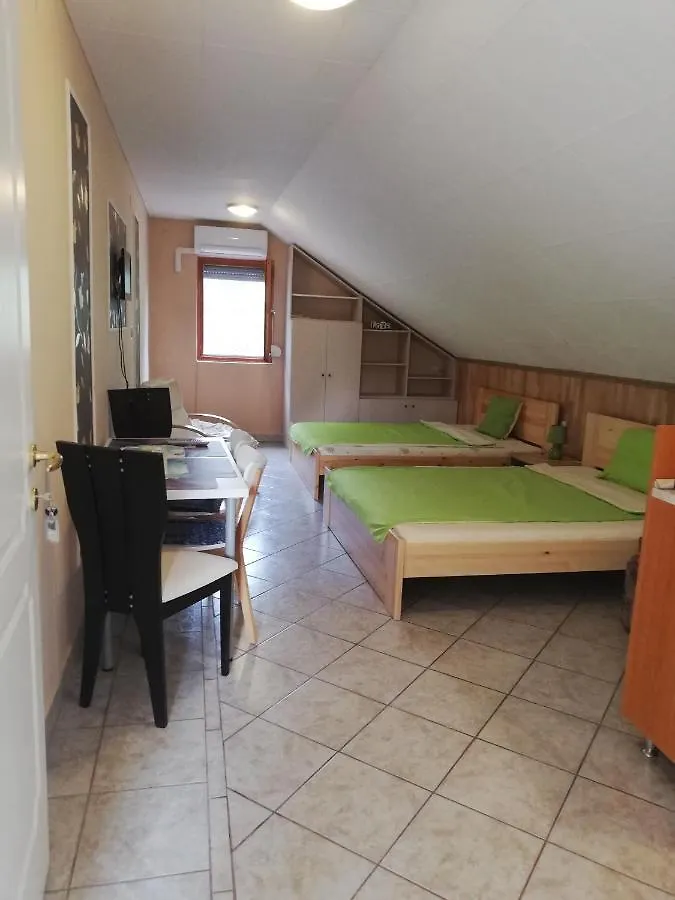 Tessedik Vendeghaz Apartment Hajduszoboszlo