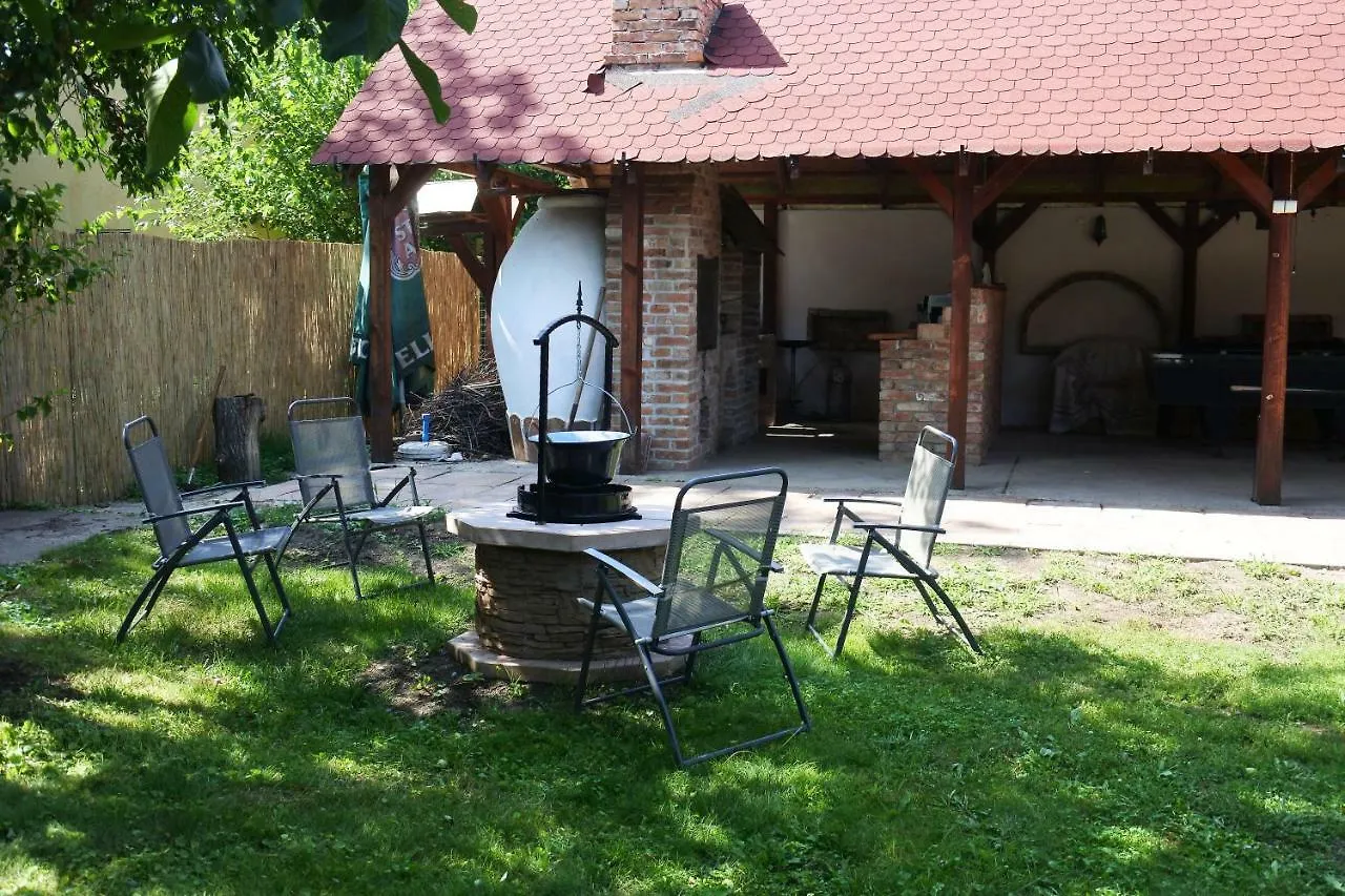 Tessedik Vendeghaz Apartment Hajduszoboszlo